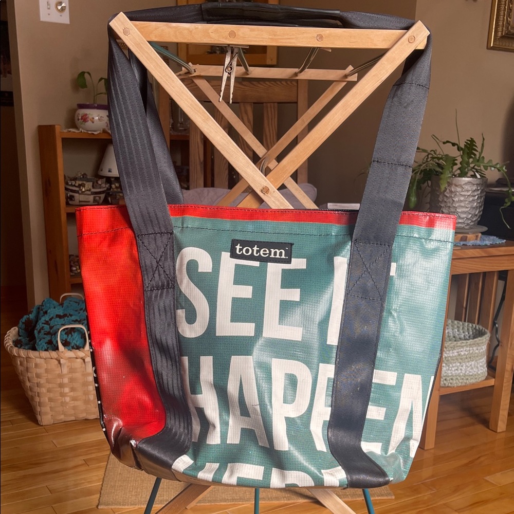 Totem Eco-Friendly Black Tote